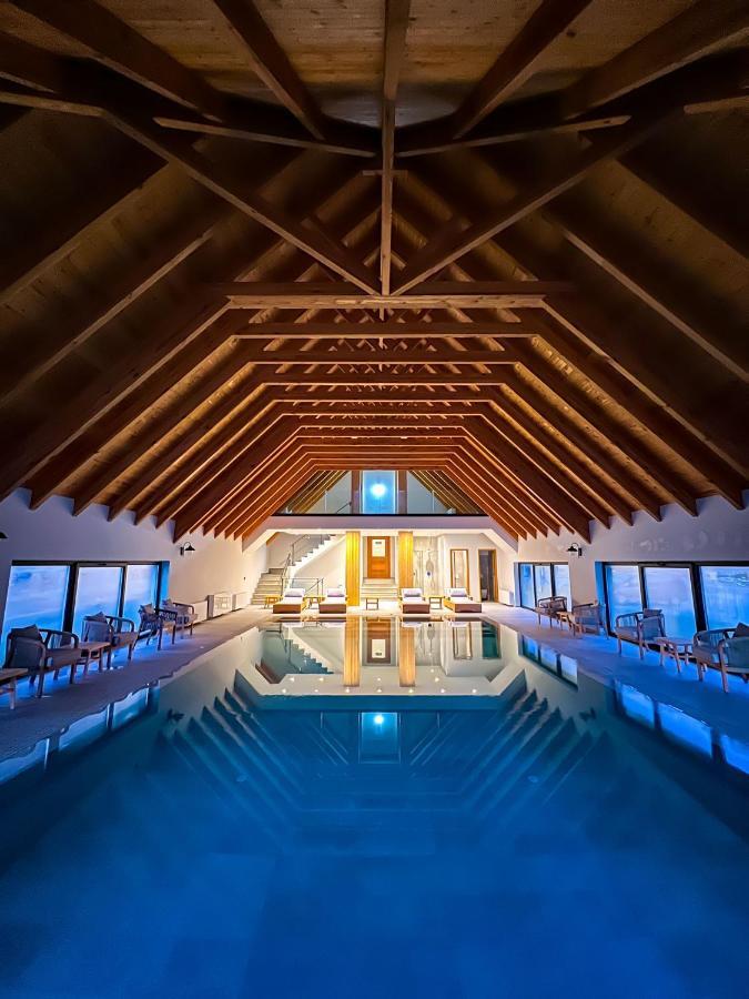 Hotel Kulla E Bajraktarit 4*